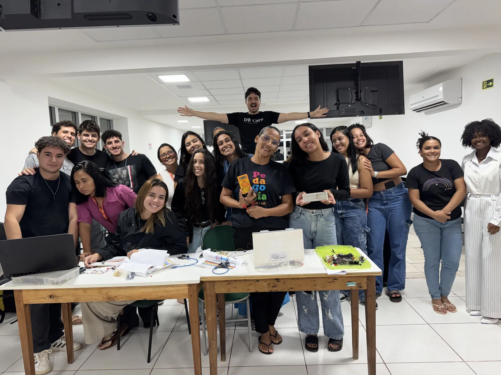 Arduino and 21st-Century Education: DW Corp’s Pro Bono Workshop at Uniceplac Gama
