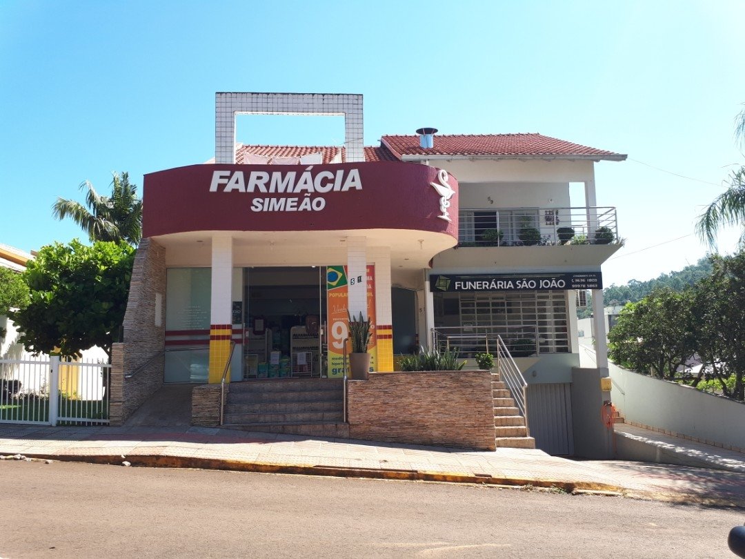 Drogaria conveniada ao Programa Farmácia Popular do Brasil em São João do Oeste, em Santa Catarina, em 2023.