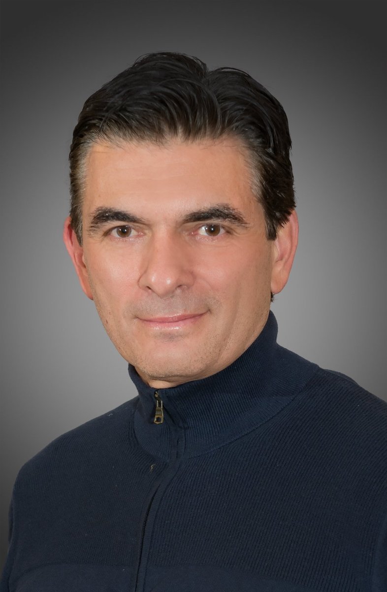 Rodrigo Paz Pereira, hoy presidente de Bolivia, en su retrato oficial como senador por Tarija, en 2020.