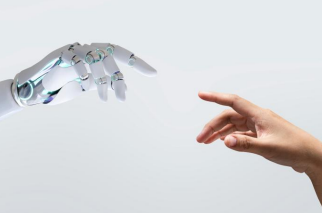 A imagem representa o encontro entre a inteligência artificial e a ação humana, simbolizando como a tecnologia está se aproximando cada vez mais do desenvolvimento de software e dos processos de qualidade.