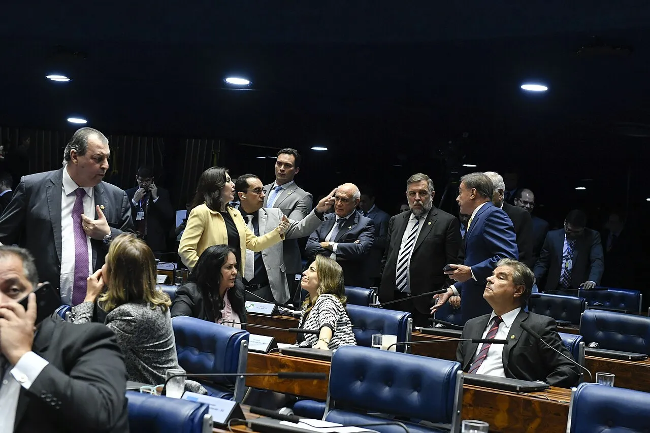 O plenário do Senado Federal durante sessão deliberativa ordinária, em 2019; é nele que a PEC da Segurança passa a ser votada, em dois turnos.